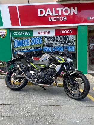 KAWASAKI Z400 KAWASAKI Z400